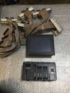 KEYENCE KV-3000/ KV-C64XC/ KV-C64TD/ KV-L20V/ KEYENCE VT3-Q5T ( 2セット) 動作保証