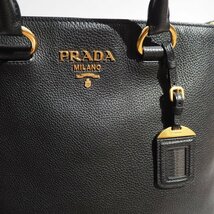 M4610P　▼PRADA プラダ▼　1BG865 ロゴプレート シボレザー 2way ショルダー付き トートバッグ ブラック / レザーバッグ 黒 rb mks_画像5