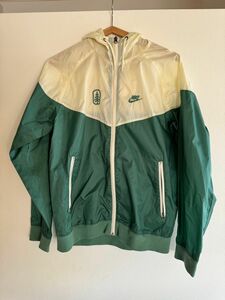 NIKE ナイロンパーカー　バイカラー　白×緑