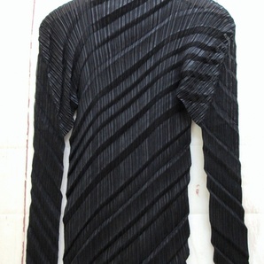 ISSEY MIYAKE イッセイミヤケ 長袖デザインカットソー M IM63-FJ972 ブラック ポリエステル100% 日本製 PLEATS PLEASE プリーツプリーズの画像1