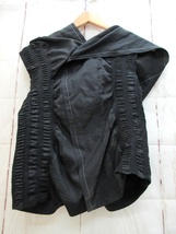 HaaT ISSEY MIYAKE ハート イッセイミヤケ デザインベスト 2 HA31FE566 ブラック PLEATS PLEASE プリーツプリーズ_画像2