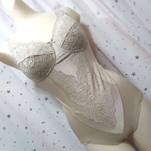 *A096*Wacoal* body suit *C80L