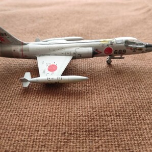 エフトイズ製 1/144スケール 航空自衛隊 F-104J 千歳基地 組立済完成品 の画像7