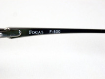 ブランド名と品番の表示　FOCAL F-800