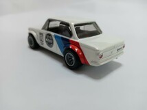  BMW 2002 カーカルチャー ホットウィール プレミアム ルース リアルライダー_画像4