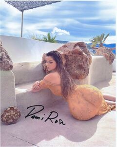 Demi Rose★直筆サイン写真★証明書COA◆9334