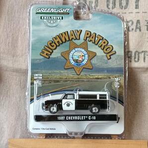 ■未開封■ GREENLIGHT 1/64 1987 CHEVROLET C-10 CALIFORNIA HIGHWAY PATROL グリーンライトの画像1