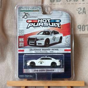 ■未開封■ GREENLIGHT 1/64 2016 DODGE CHARGER CALIFORNIA HIGHWAY PATROL グリーンライトの画像1