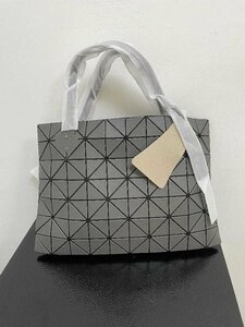 BAO BAO ISSEY MIYAKE バオバオ イッセイミヤケ ハンドバッグ ショルダーバッグ 中古 ■ ポリエステル ■ グレー ■ JZ 2