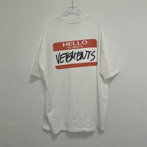 VETEMENTS ヴェトモン 21AW UE54TR240W Hello My name is VETEMENTS T-shirt マイネームイズプリントTシャツ メンズ Lサイズ_画像1