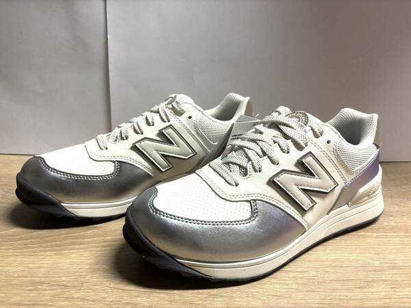 未使用 23cm 2E ニューバランスゴルフシューズ WGS574S3 ホワイト/シルバー new balance