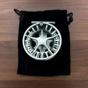 LAMSON ラムソン Liquid -5+ Fly Reel GLACIER フライフィッシング フライリール ウォーターワークス WATERWORKSの画像2