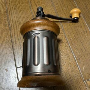 カリタ　手挽きミル　コーヒーKH-5-42039 木製　アンティーク調　
