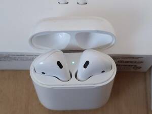 Apple AirPods 第2世代　MV7N2J/A　美品