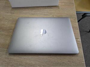 MacBook Pro 2020 13インチ M1 8GB/512GB