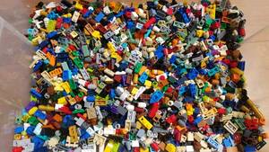 レゴ パーツ バラ 1×1 1×2 など 細かなパーツ 大量 クリップ コーン タイル プレート グリッド 大量出品中 同梱可能 正規品