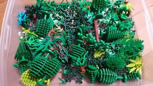 レゴ パーツ 植物 木 街路樹 もみの木 ヤシの木 緑 葉っぱ ツタの葉 ジオラマ等 正規品 LEGO 大量出品中 同梱可能
