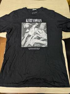 【服飾】 Tシャツ Kurt Cobain カート・コバーン GU ブラック M NIRVANA