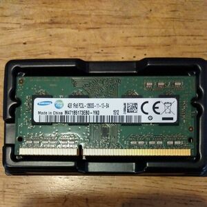 M471B5173EB0-YK0　サムスン4GB 1RX8 PC3L-12800S-11-13-B4 ノートPC用メモリ