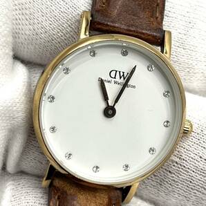 【電池切れ】Daniel Wellington ダニエル ウェリントン クォーツ 腕時計 白文字盤 ラインストーン レザーベルト ブラウン系 O26R5