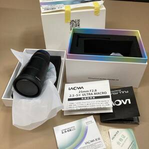 S106[06]S92(カメラ用レンズ) 使用感多中古 LAOWA 25㎜ F2.8 2.5-5x ULTRA MACRO ※箱破れあり 4/23出品の画像1