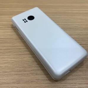 【N-18889】1円スタート ガラケー A206SH 判定〇 AQUOS シャープ ケータイ ホワイト 充電器有 現状品 中古品の画像6