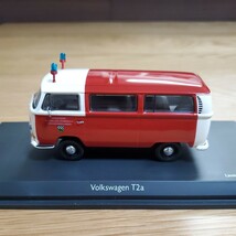 1/43 schuco シュコー ミニカー/Volkswagen T2a Bus Feurwehr Kirchheimbolanden/ VW フォルクスワーゲン バス _画像1