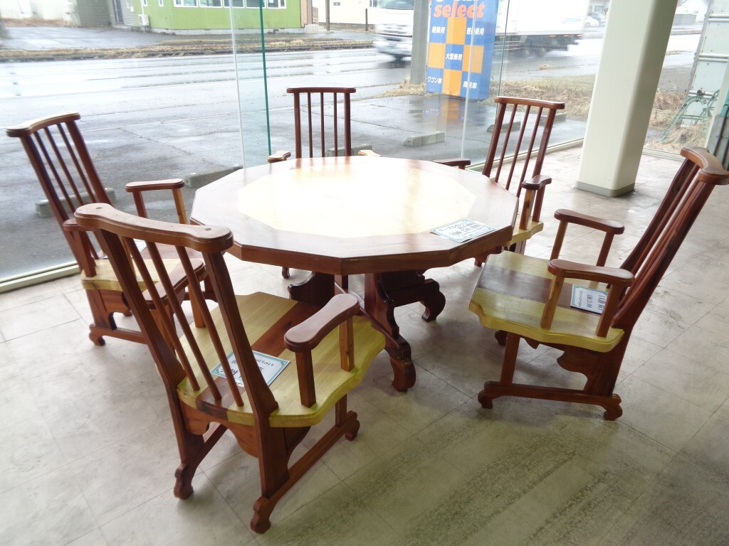 00BA001 Pick-up only [Shirarai Town, Hokkaido] Exhibition item, carefully made original dining table/set of 5 chairs, 1 item, handmade works, furniture, Chair, table, desk