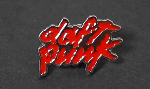 《赤銀dp》■新品『daft punk 』 ダフト・パンク　フランス■ミュージック 音楽 楽器 仲間 ◇激シブ■■金属 ピンバッジ バッチ