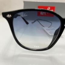 RayBan RB4258F 601/19 52 ブラック/ライトブルーグラデーション 正規品 アジアフィット　ルックスオティカジャパン正規　ケース黒_画像7