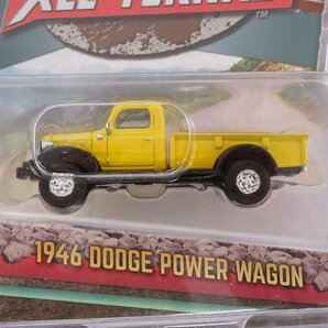 ★未開封★グリーンライト ミニカー All Terrain 2台セット (1946 Dodge Power Wagon/1990 CHEVROLET SUBURBAN/ミニカー)★【TY726】の画像4