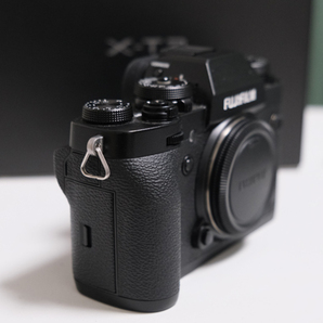 新品同様: Fujifilm X-T3 ボディブラック 付属品完備 + おまけ付き の画像3