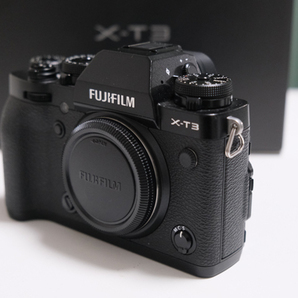 新品同様: Fujifilm X-T3 ボディブラック 付属品完備 + おまけ付き の画像4