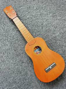 H5012 ukulele Alohaaro is company manufactured ukulele AK-300