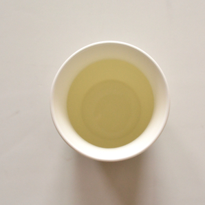 美品【 NARUMI ナルミ 】18cm 白 花瓶 フラワーベースの画像3