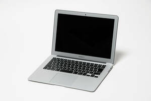 Macbook Air 2015 13インチ A2466 corei7 2.2GHz メモリ8GB SSD512GB フルスペックCTOモデル