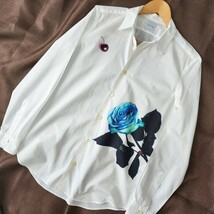 美品 近年モデル Mサイズ ポールスミス 長袖シャツ Paul Smth LONDON シャツ メンズ 一輪花 薔薇 花柄 フラワー ロゴボタン 爽やか 春 301_画像1