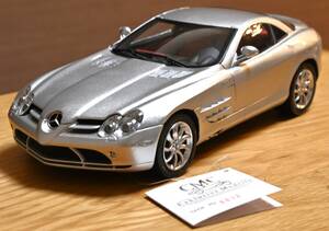 CMC 1/18 メルセデスベンツ SLR マクラーレン (2003) シルバー/赤内装 「Item No. M-045E１」新品・ショップで検品、撮影時のみ開封