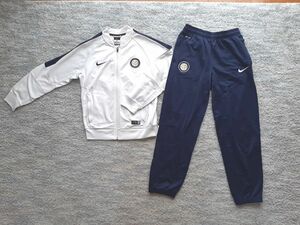 NIKE サッカー　上下セット