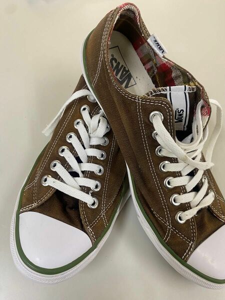 お値下げ　vans ローカット スニーカー　28㎝