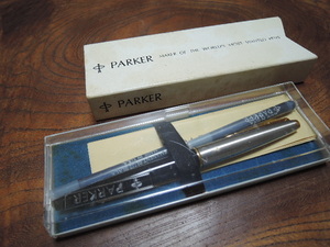 （未使用品）PARKER 45 パーカー万年筆 ケース/説明書/カートリッジ2本付
