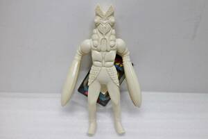 BANDAI　バンダイ　1983　ウルトラコレクション　バルタン星人　未塗装　白成型　希少　レトロ　ポピー ウルトラマン　ソフビ タグ付き