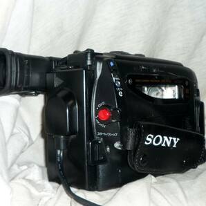 ソニー 8ミリビデオカメラ CCD-TR222(バッテリー、充電器、DCコード付)動作品の画像3