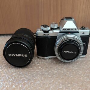 OLYMPUS OM-D E-M10 Mark II EZダブルズームキット （シルバー）