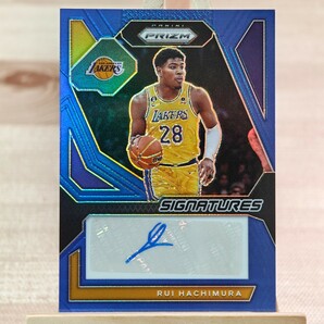 49枚限定 八村塁 2023-24 Panini Prizm Signatures Blue Auto Rui Hachimura 16/49 直筆サインカード レイカーズの画像1