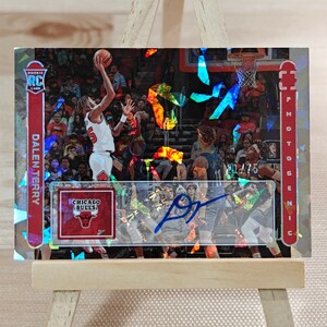 75枚限定 デイレン・テリー 2022-23 Panini Photogenic Dalen Terry Cracked Ice Auto RC 21/75 シカゴ・ブルズ 直筆サインカード