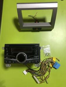 中古品(ワゴンR MH21S系用)オーディオ パネル+ ハーネス + カーオーディオCLARION CX315(金具付)