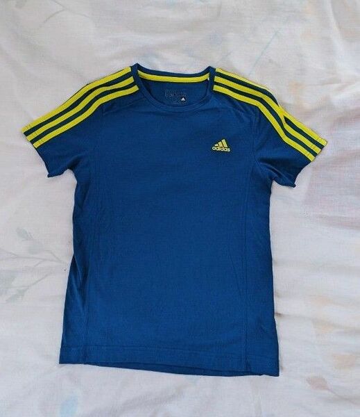 あで アディダス adidas Tシャツ 半袖 スポーツJr