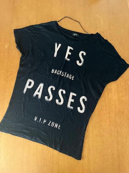 Bershka レディース　 Tシャツ　サイズフリー　 半袖Tシャツ