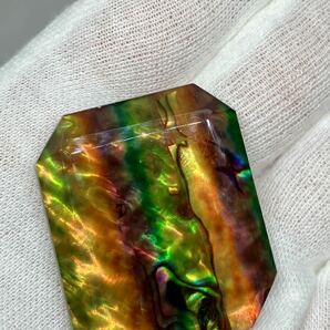 【アンモライト】71.10ct裸石 化石 宝石 オパール化 Ammolite 美遊色 ルースストーン 菊石 の画像2